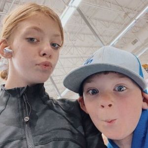 Meet your Posher, Ashlynn kate